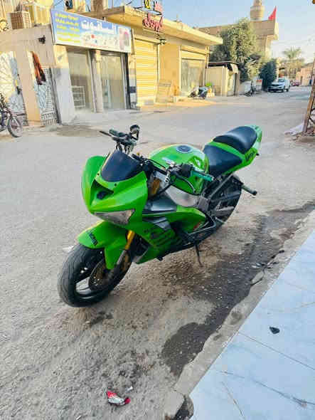 سلام عليكم
للبيع!!! 
كاوسكي 636 نينجا موديل 2004 دراجة كلهة بلادية الستيرن البلاد موجود مكينة وكير وكهربائيات كفالة شرط ع فصلة ادامة من نوزلات من ثلاجة من بلكات اصلية كلهة كاملة الف مذب عليهة دهن جديدة صار يومين من بدلتة 
السعر 24 وبيهة مجال 
مكاني ورة البوابة مال حسينية مال راشدية شراي اتصل 🗣📲📞***********
