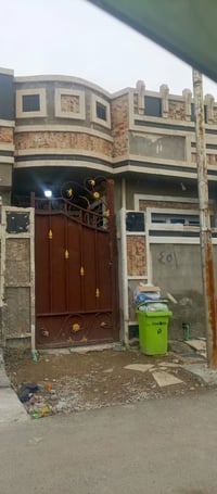 للبيع بيت مساحة ٩٥ م وجه ٥ ونزال ١٩ والسعر جدا مناسب بالعافية على اليا...