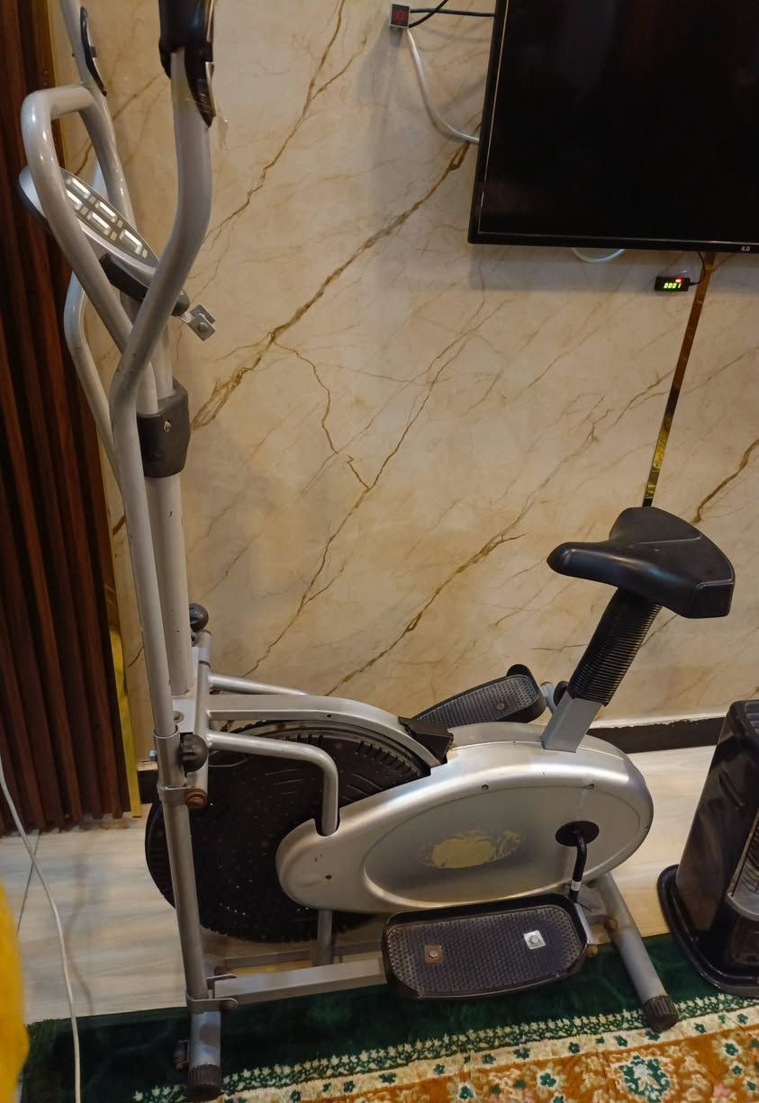 السلام عليكم بايسكل ثابت للبيع السعر 100 المكان بغداد البياع


**إذا كنت صاحب هذا الإعلان وتريد حذفه لأي سبب، رجاءا أرسل رسالة إلى الدعم الفني**