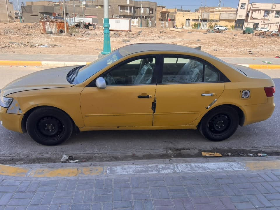 السلام عليكم 
سوناتا 2007 وارد امريكي 
سنويه 2029
 مكينه 2400 سياره حلوه جاهزه سعر 70 مكان السياره السماوه استفسار عن الرقم 
***********

