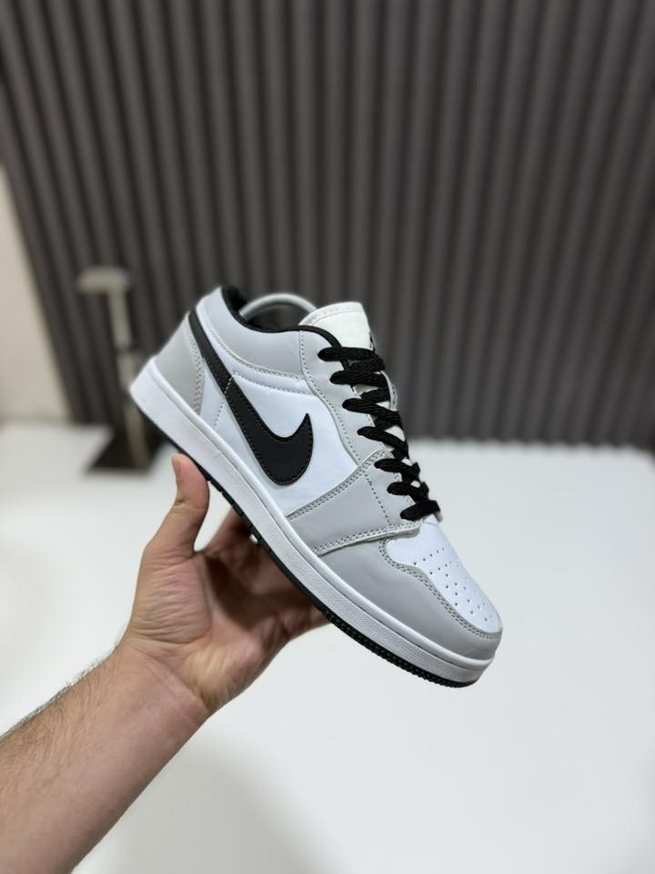 قياس 41 طول قدم 25 ونص يلبس 40
فيتنامي السعر 15 الف


**إذا كنت صاحب هذا الإعلان وتريد حذفه لأي سبب، رجاءا أرسل رسالة إلى الدعم الفني**