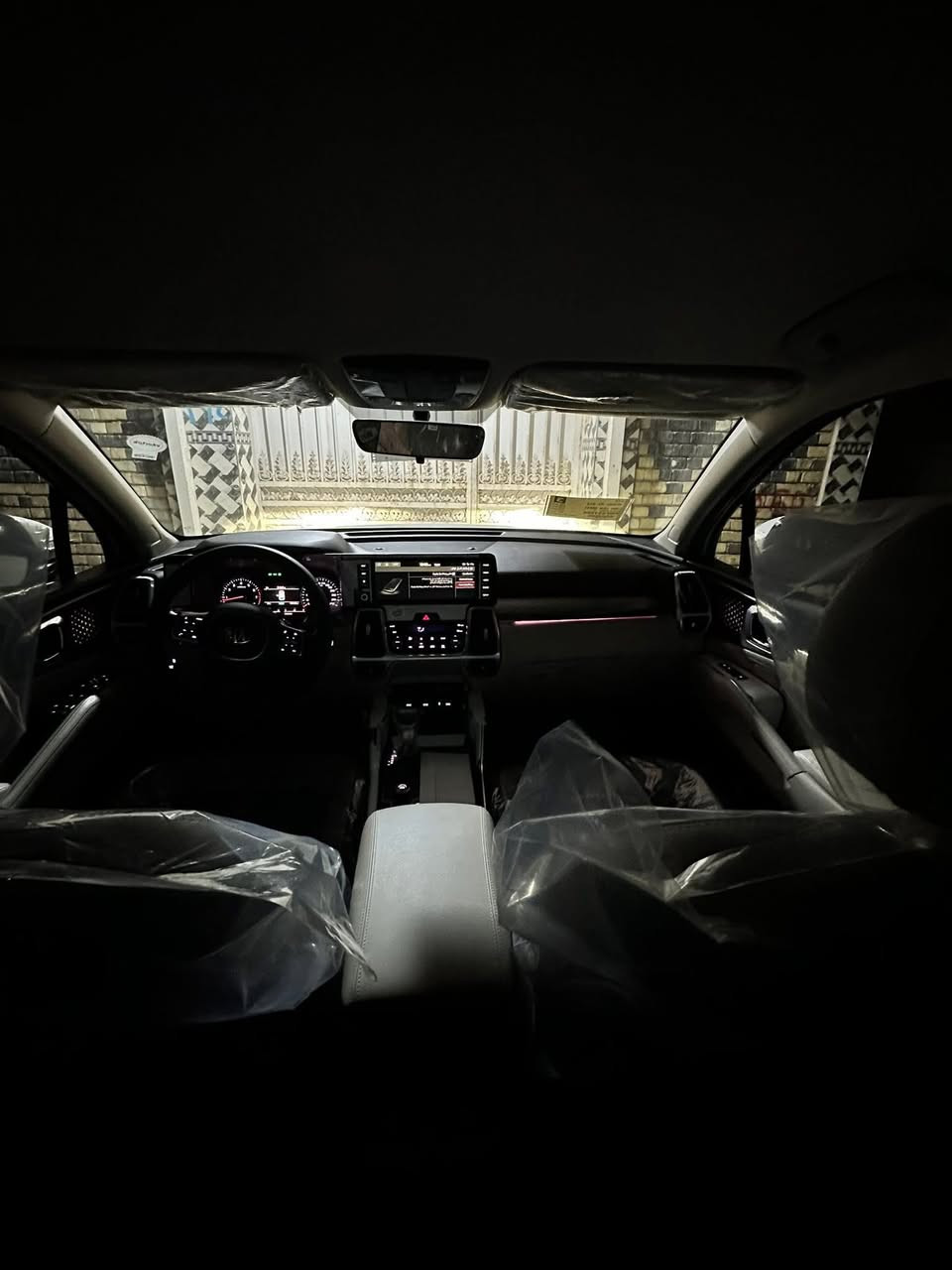 السلام عليكم
سورنتو 2021 مكفوله كفاله عامة 
ماشيه 62 الف 
3 قطع تبريد 
شفتات ستيرن 
4 مودات قياده 
4 اللوان اضاءه محيطيه 
محرك 6 سلندر 
السعر 285 
للاستفسار ***********
