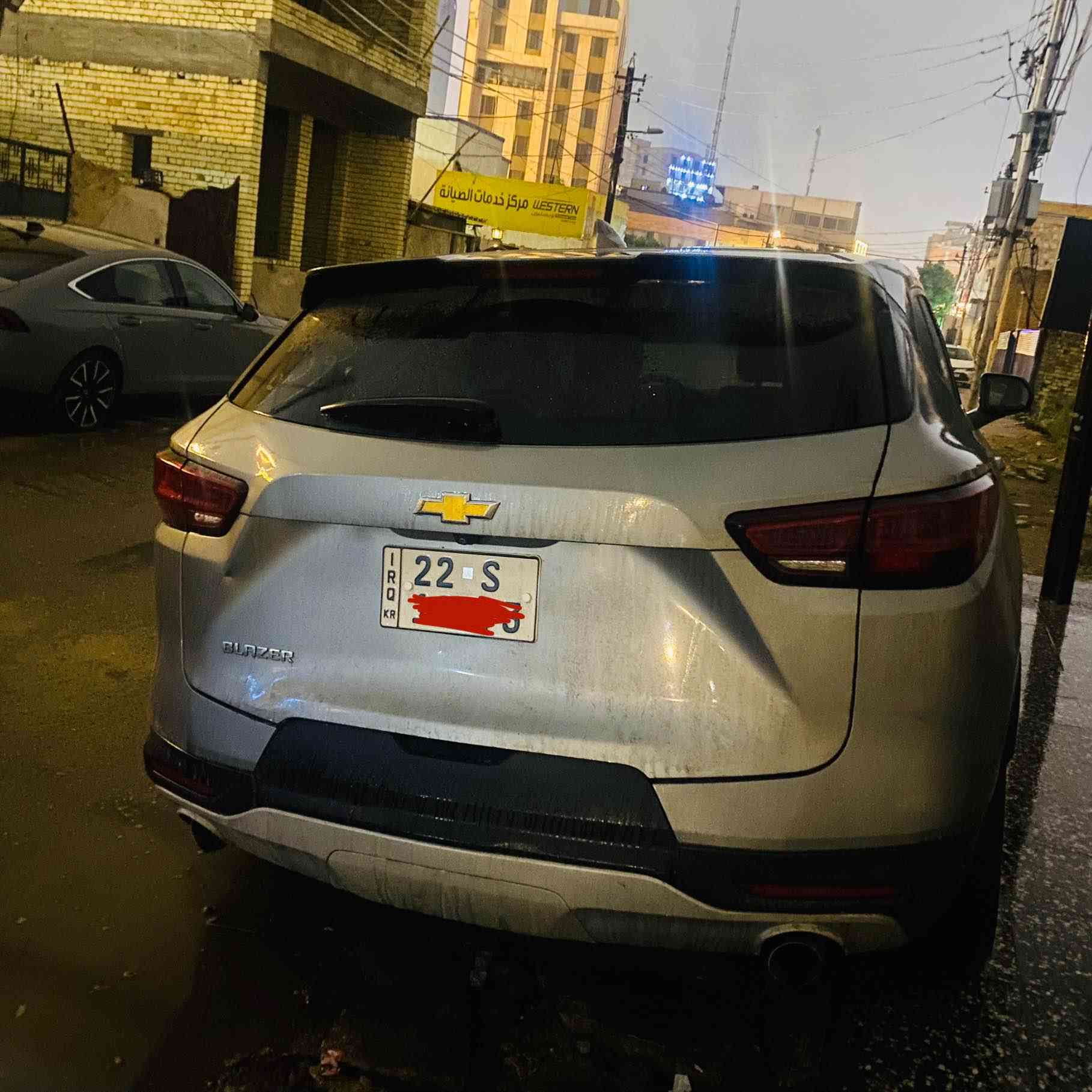 السلام عليكم شفروليه بلايزر 2023 رقم اربيل باسمي تحويل ثاني يوم ماشيه 20 الف ميل جديده ب معنى الكلمة حادثه بدايه البنيد صبغ فقط بدون شواصي بدون دواخل كير ومكينه مكفول مكينه 4 سلندر السعر 195 وبيها مجال بسيط 
للاستفسار 
متواجد واتساب 
*********** بغداد, العراق
