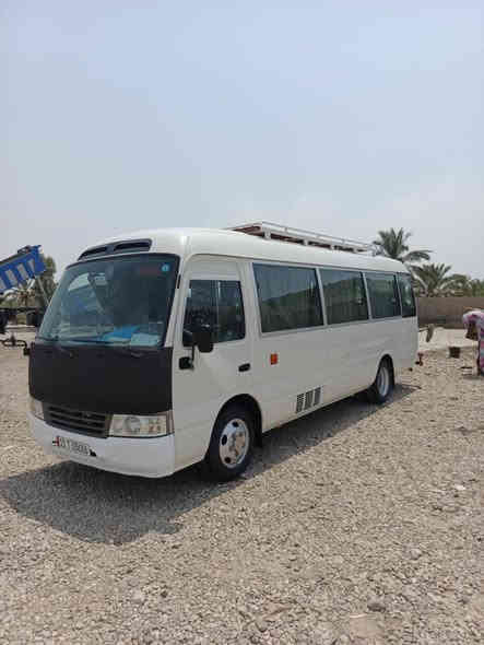 السلام عليكم كوستر 2014 رقم بغداد تحويل ثاني يوم كير مكينه اكسر كفاله كشن ستاركس تبريد ثلج ❄ مدوشمه جديد سياره مانقصه برغي خطه يوميه كربلاء سياره ماكعده محوره غاز 80 لتر بيه صبغ بالذيل الخلفي وبيه بربع ابودكمه سياره احله من صوره سعر 350 وبيه مجال مكان واسط العزيزية 
مكلف بنشر هاذه رقم راعي سياره
***********
***********
