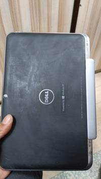 عندي هاي اللابتوب ابيعهن اثنينهن بدون شاحنه للعلم النظافة 90\100 مكاني...