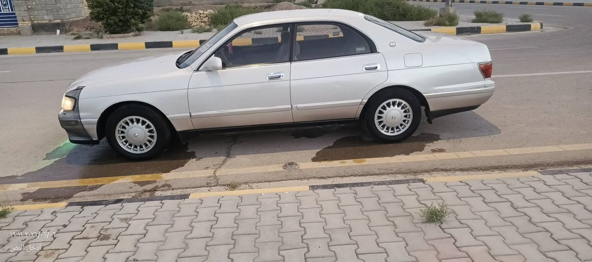 بطه موديل 94 السياره كفاله من ضربه قويه وكص ونقل جثه وشرعيات سياره جاهزه كير ومكينه وحداديه وتبريدثلج🥶 غرفتها جديده كهربائيات باتري جديد كامله مابيها نقص رقم انبار دولي سنويه 31 تحويل مضمون  السياره  بسمي واسط قضاءالحي  السعر 72  وبيها مجال قليل للاستفسار ***********
