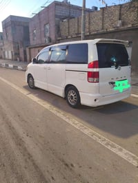 نوها للبيع موديل 2013 لون ابيض صدفي ابواب شفط مرايه شفط كاميرا  خلفيه ...