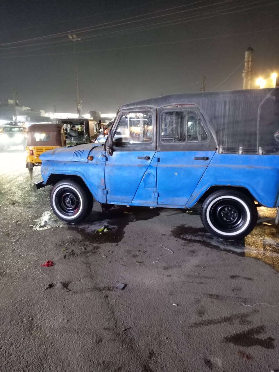 سلام عليكم سياره البيع ٨٨ جاهزه من كلشي تخم تاير جديد كير جديد كامله سياره ***********
