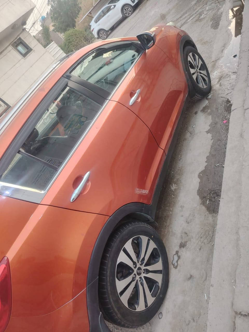 كيا سبورتج ٢٠١٣ خليجي مكفوله فقط خشم الجاملغ ٥أصابع الايسر مصبوغ بدون معجون مكينه ٢٠٠٠ مواصفات كامله  معروفه عدا الفتحه تحويل ثاني يوم سنويه لحد ٢٠٢٧  بيع مستعجل 
السعر 130 
العنوان بغداد الغزاليه  ***********  او مراوس حسب القناعه
