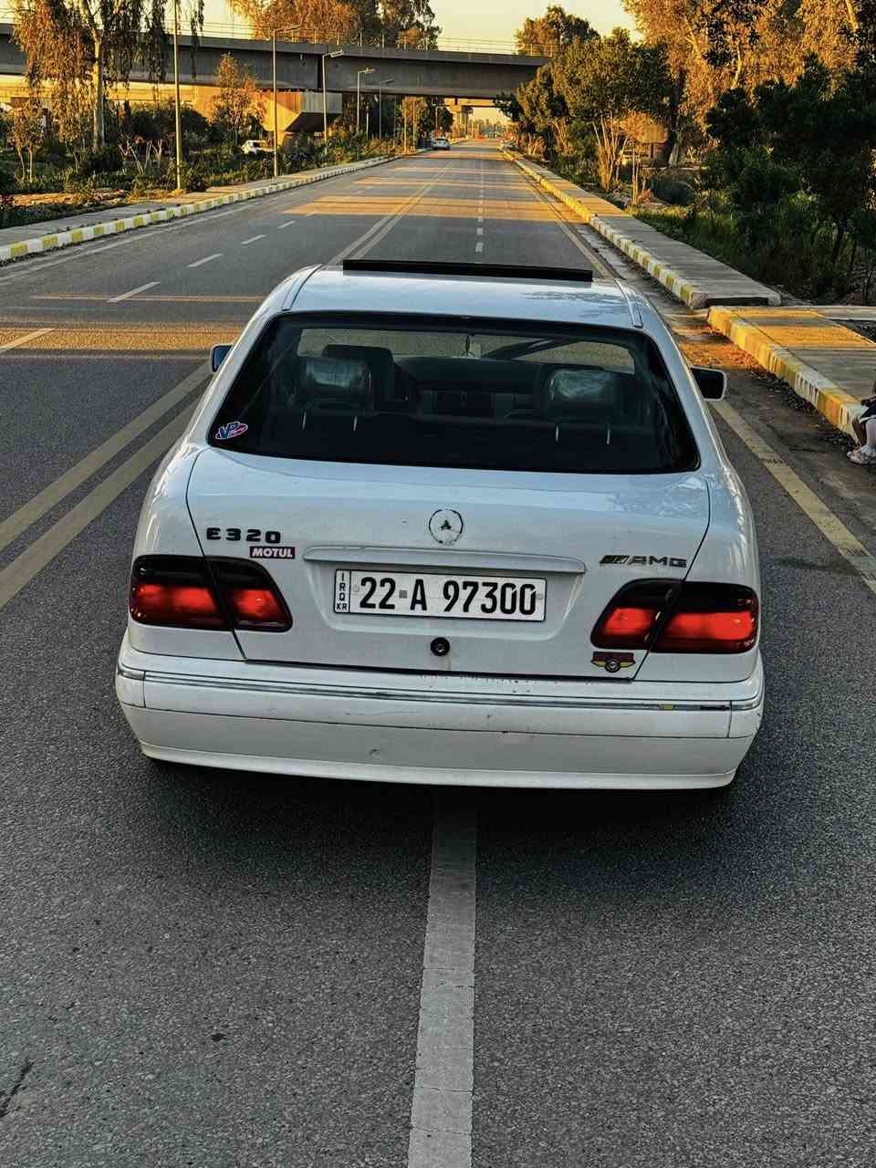 السلام عليكم بيع او مراوس

للبيع 

مارسيدس ام عيون 

موديل 95

سياره رقم اربيل  

غرفه جديدة

فول مواصفات 

فتحة 

مصبوغه جماليه

كير ومحرك بشرط قبل يومين شادهن 

محرك خراطيم 6 سلندر 

جام كهرباء

تخم تاير 

حداديه 100/100

مكاني بابل مسيب

***********
