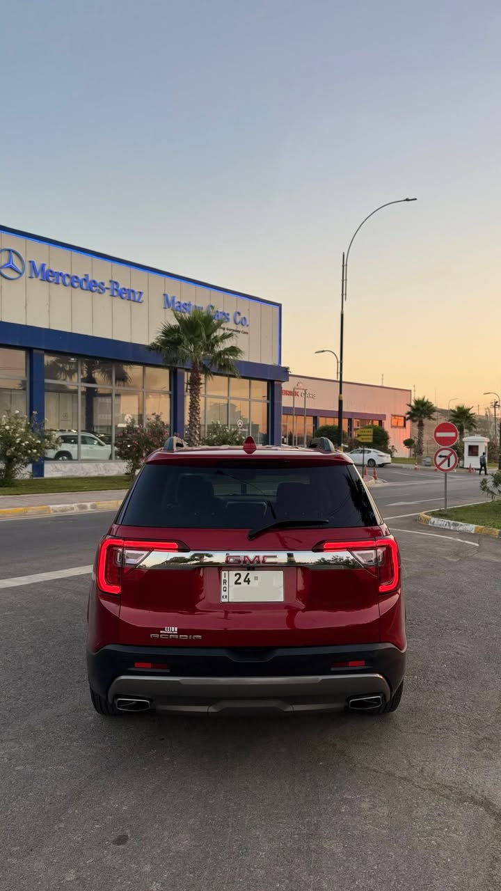 GMC Acadia SLE 

جمسي اكاديا ملكة الطرق الخارجية سبعة راكب راحة ورفاهية مواصفات SLE مرقمة دهوك كاملة دبل اكسل 

موديل : 2021

مكينة ستة سلندر تنفس طبيعي مكفولة بشرط 

مواصفات : 
*بصمة 
*تدفى كشنات 
*مثبت سرعة 
*صندوق كهرب
*رادار بالمري 
*رادار امامي 
*تبريد ثلاث قطع 
*هندبريك دكمة
*كشن كهرب
وباقي مواصفات المعروفة 

السيارة جاهزة طخم تاير جديد مابيها دينار مصرف بشرط 

السيارة بيها باب وجاملغ خلفي صبغ وايرباك فقط البردة 

مكان السيارة دهوك معارض الجديدة 

السعر : 208 $ ومجال بسيط 

للاستفسار الاتصال على الرقم 
***********

