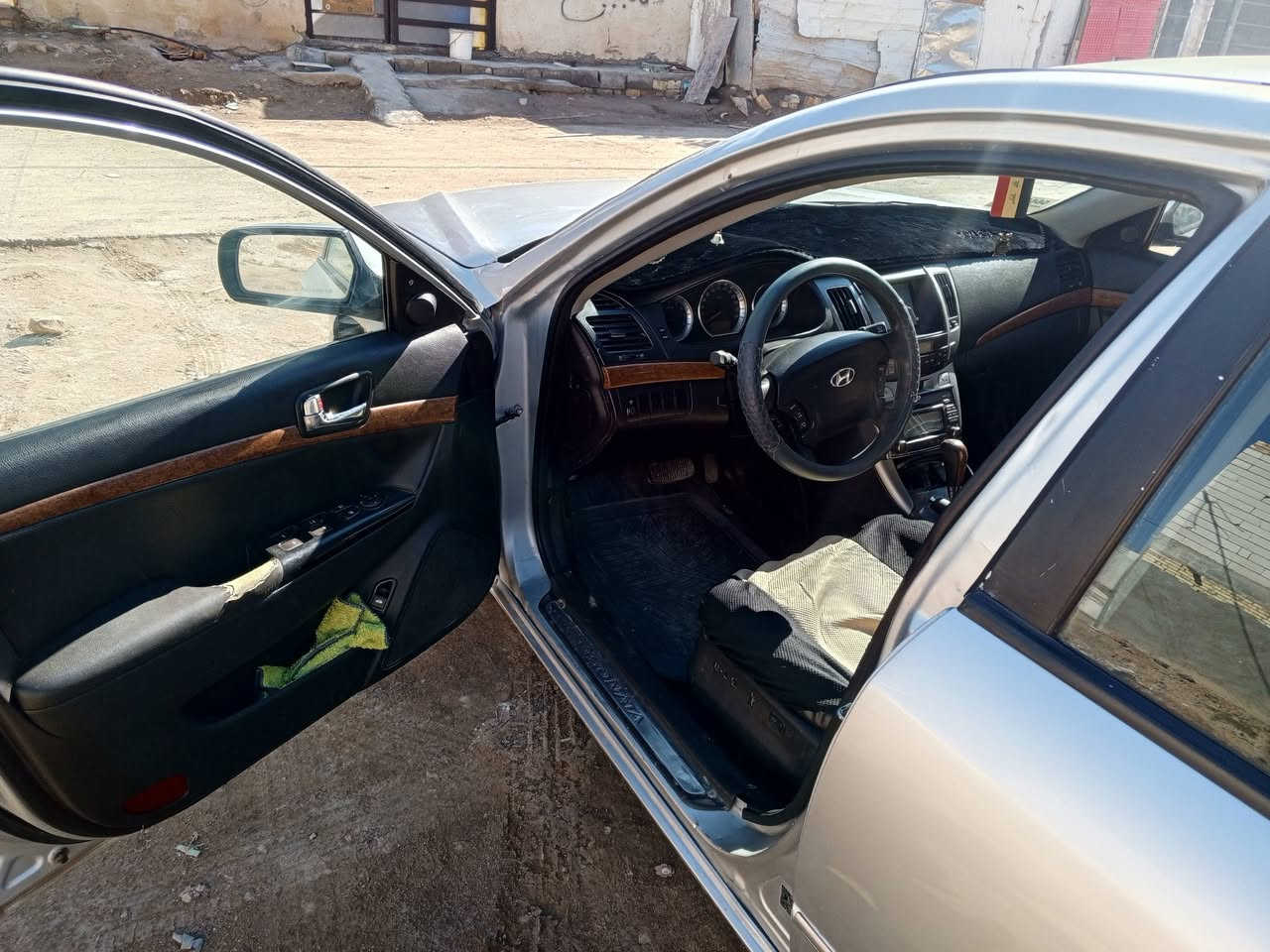 السلام عليكم سياره ادوات ادوات للبيع اولتيمه9 سياره جاهزه من كلشي مكينه وكبر وحداديه وتخم تأير وكهربائيات كله شغاله مناقصه شي ابيع هل موجودسعرالبيع 48وبيه مجال وهذا رقمي***********. واني بل خدمه
