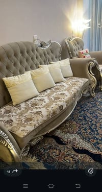 تخم ملكي • خشب زان • ١٠ مقاعد