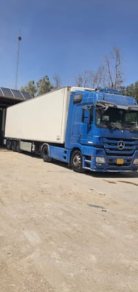 للبيع ...... اكتروز  حجم ٤٤ موديل ١٢  والعربانه ١٢  كير وماكينة مكفول ...