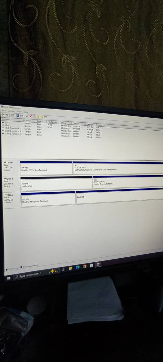 Ssd512 و hdd 1T للبيع بس بيهم خلل
الssd يتصل بالحاسبة و صورته موجودة بس يرجع يفصل تلقائي،
و الهارد العادي من احاول اسويله فورمات تطلع خطا موحود بالصور 
ادفع اي سعر مكاني موصل حي سومر
***********
