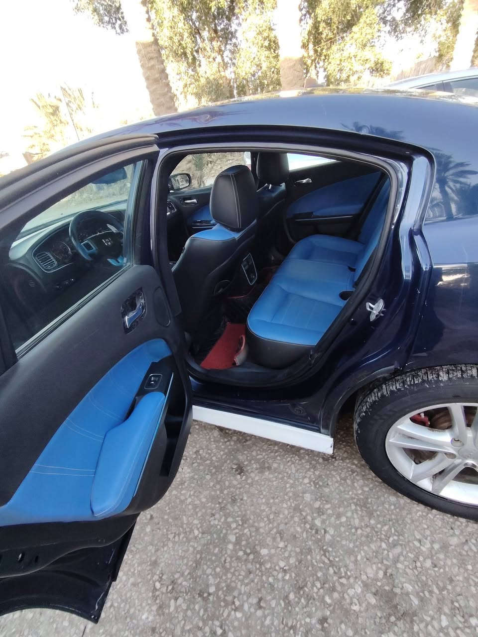 السلام عليكم
دوج جارجر موديل 13 ارتي فول عده الفتحه يرادلها ترتيب بصيط رقم بغداد الجديد تحويل مباشر سياره بأسمي سونارها مرفق بالصور 
للأستفسار اتصال على رقم او واتساب
***********
