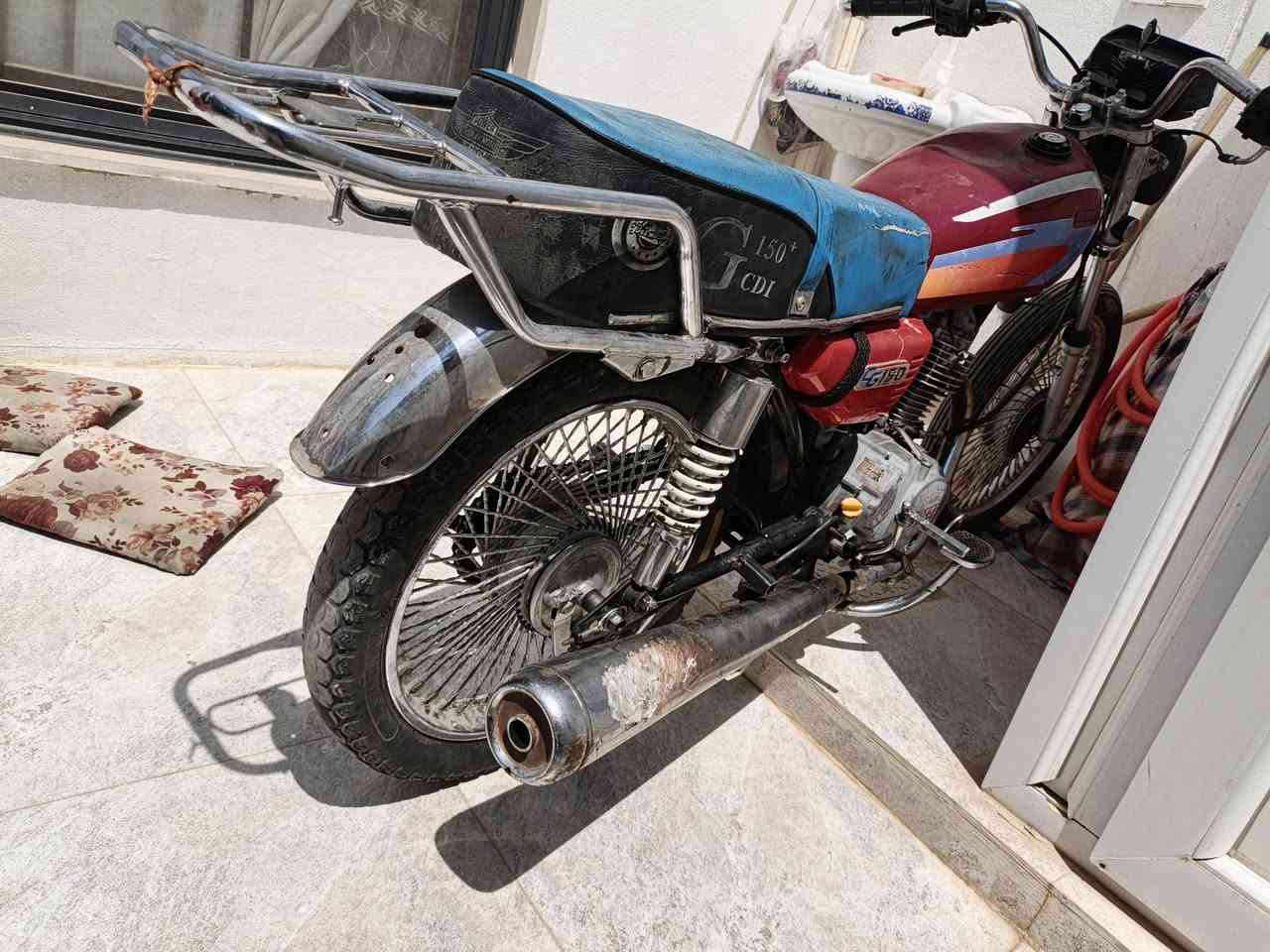 مرحبا بيع فقط دراجه موديل 2019
 5 كير محرك 200 لا صوت لا صرف لا بخار وياله سيامه اصلي كلجات جديده شرط يعلك  دراجه نضافه كدام العين ماعايزها شي بس النمره الثالث مرات تچلب شلعه ومعدل فول نص هندر تتشغل وسعرها جدا مناسب 220 الف ومجال بسيط ***********
