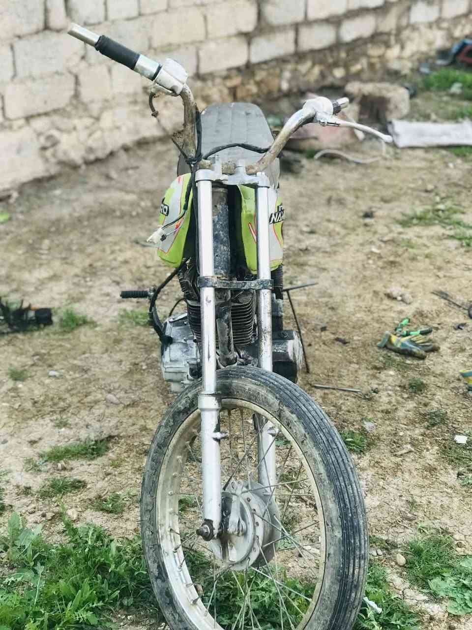 السلام وعليكم ماطور للبيع مكينه معمره شرط نضافه يرهم مراوس وبيع السعر 125
وبي مجال


**إذا كنت صاحب هذا الإعلان وتريد حذفه لأي سبب، رجاءا أرسل رسالة إلى الدعم الفني**