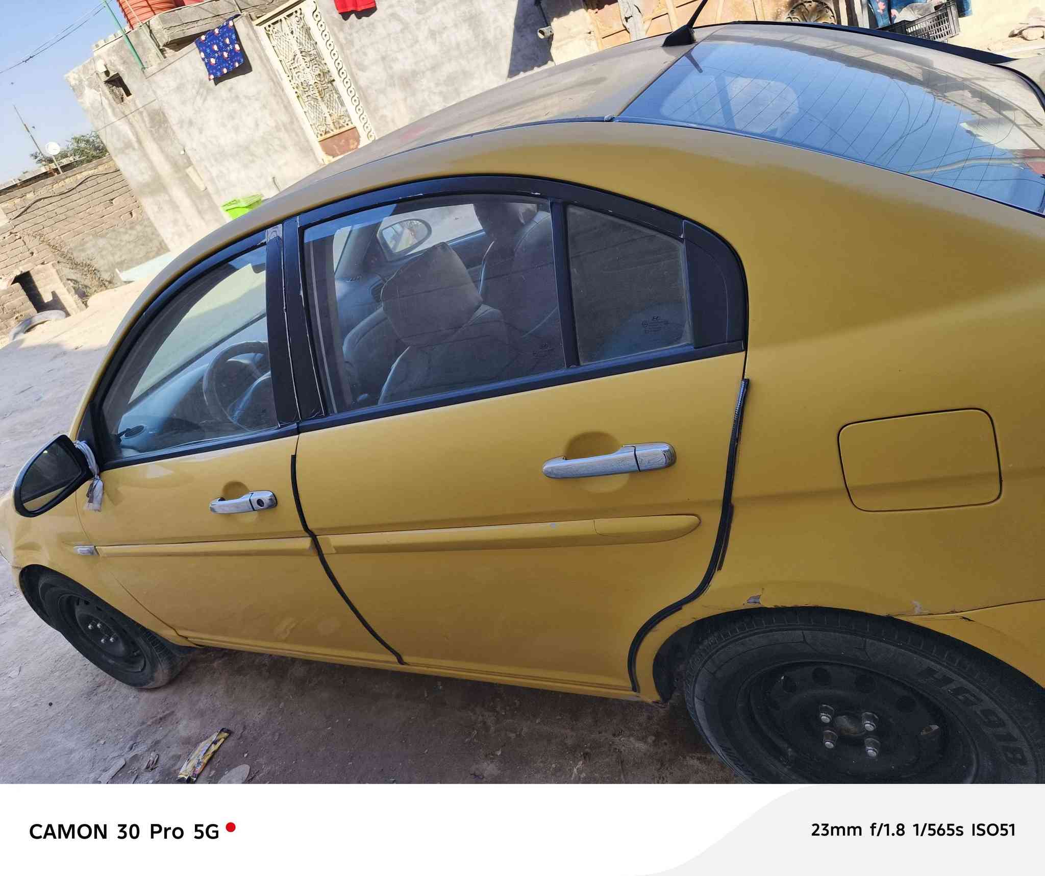 سلام عليكم 
اكسنت موديل 2010 رقم بغداد وبسمي مشروع وطني 
ومكاني بل بصرة 
بيها بنيد اشوية ومصبوغة صبغ عام مع معجون 
السعر 77وبيها مجال 
والاستفسار أكثر على هاذا الرقم 
*********** البصرة, العراق
