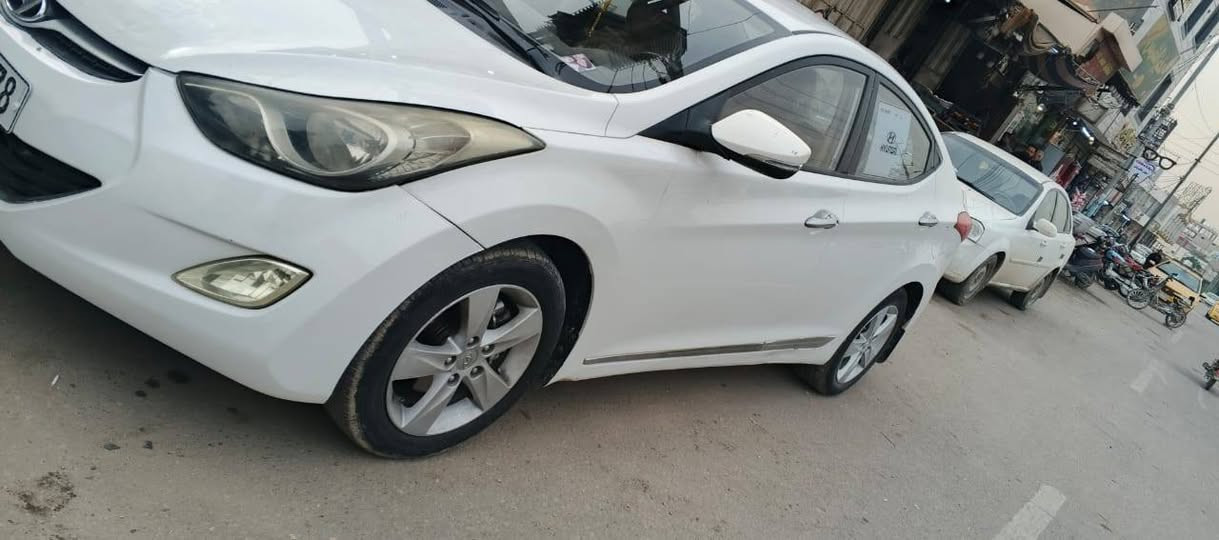 سلام عليكم سياره النتره للبيع موديل 12مكفوله ضربه وصبغ بيها بس دحجات بصيطه سعر 115رقم
 ‏‪0772 522 5397‬‏
