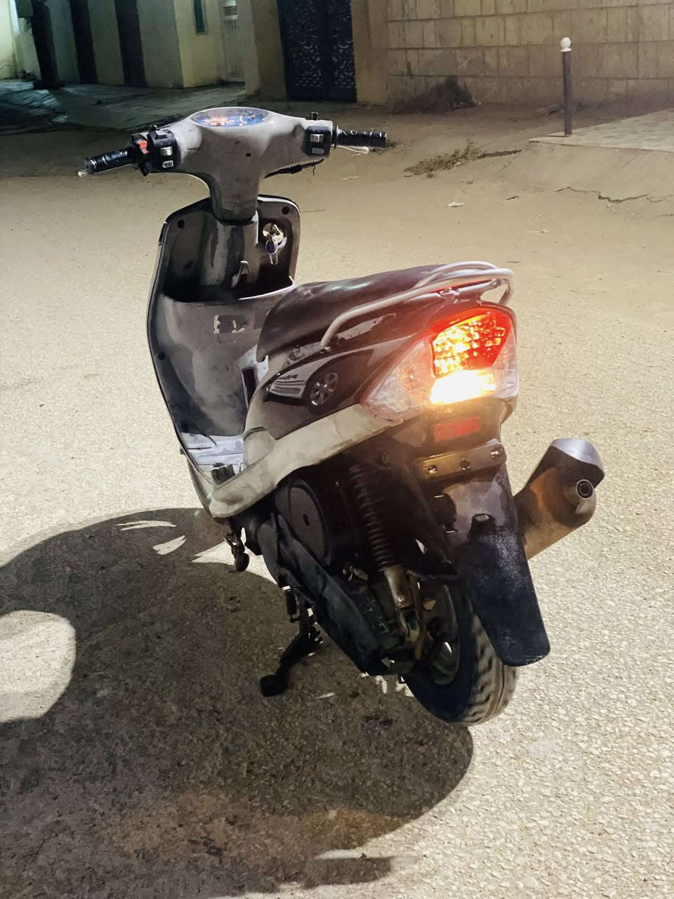 السلام عليكم
ماكس منغولي بلادية دراجة خير من الله 
49 بلادي العنوان حلة مركز المدينة 
السعر 550 
***********
