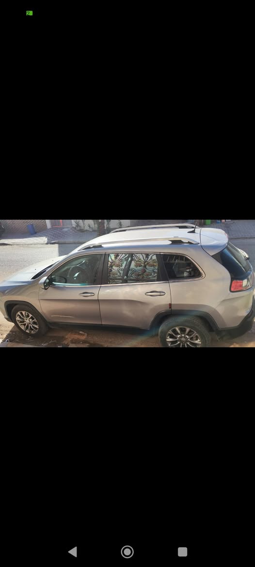 جيب بزون موديل ١٩ رقم نجف باسمي لونة رصاصي محرك أربعة سلندر ٢٤٠٠ حادثة جاملغ وبنيد وبقية التفاصيل موجودة بالسونار السعر ١١٠ وبيه مجال  التواصل واتس اب على الرقم التالي ***********
