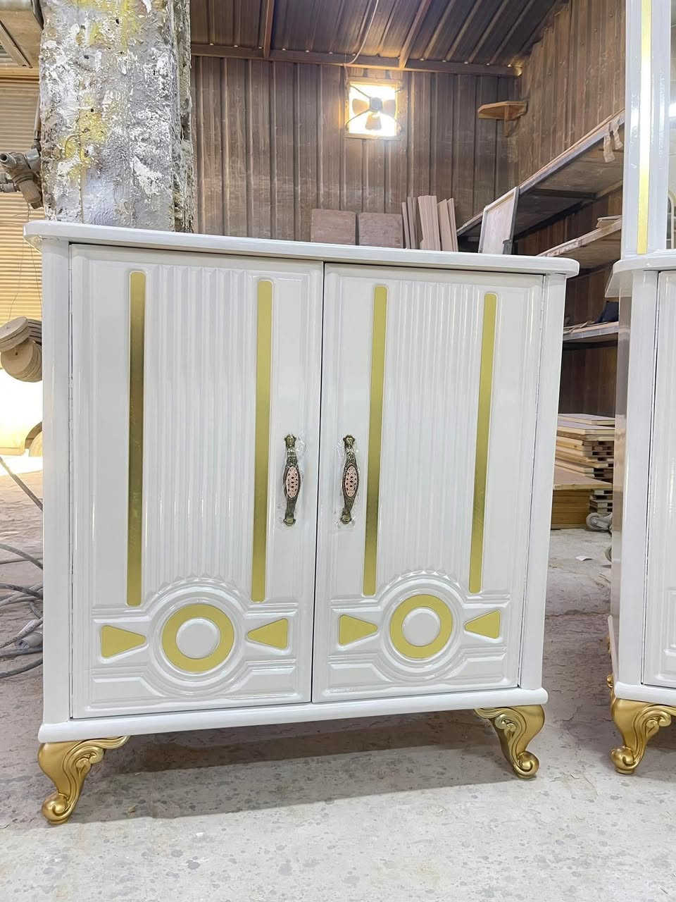 السلام عليكم توفير غرف نوم اي مديل تريد موجود العنوان النهروان شارع المستشفى (***********)
