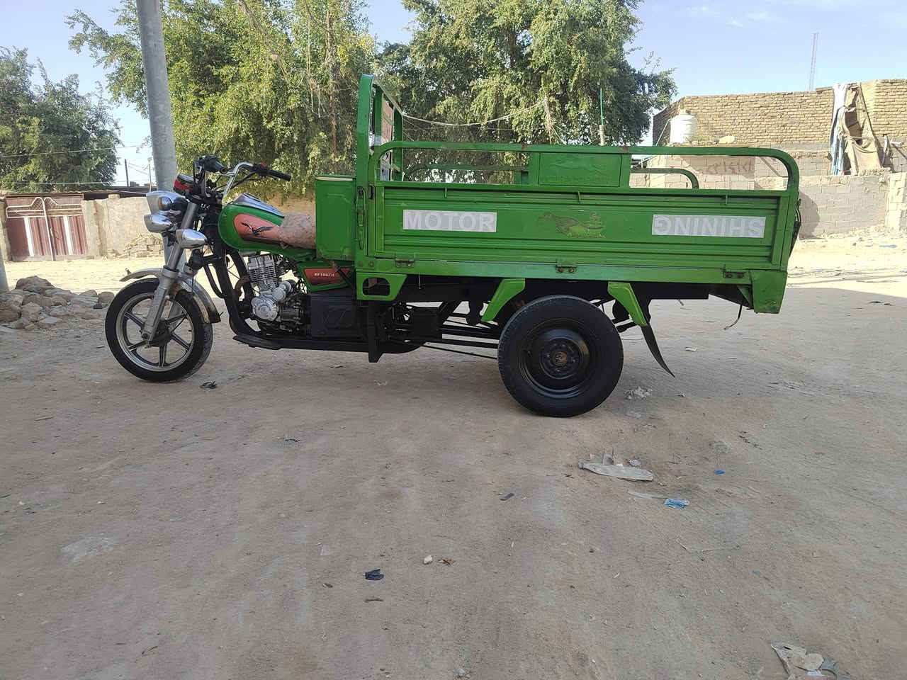 السلام عليكم اخوان ستوته للبيع موديل 2021 لون أخضر ييها مكينه 2021 اربع براغي مكفوله كفاله عامه شاصي وركبه اوراق كهربائيات كله شغاله تايرات مال صب 23 جدد ستوته مال جناي كامله مكمله اوراق باسمي من الوكيل ستوته جاهزه ما عايزه اي شيء مكاني كربلاء الشراي يتصل ‏***********
