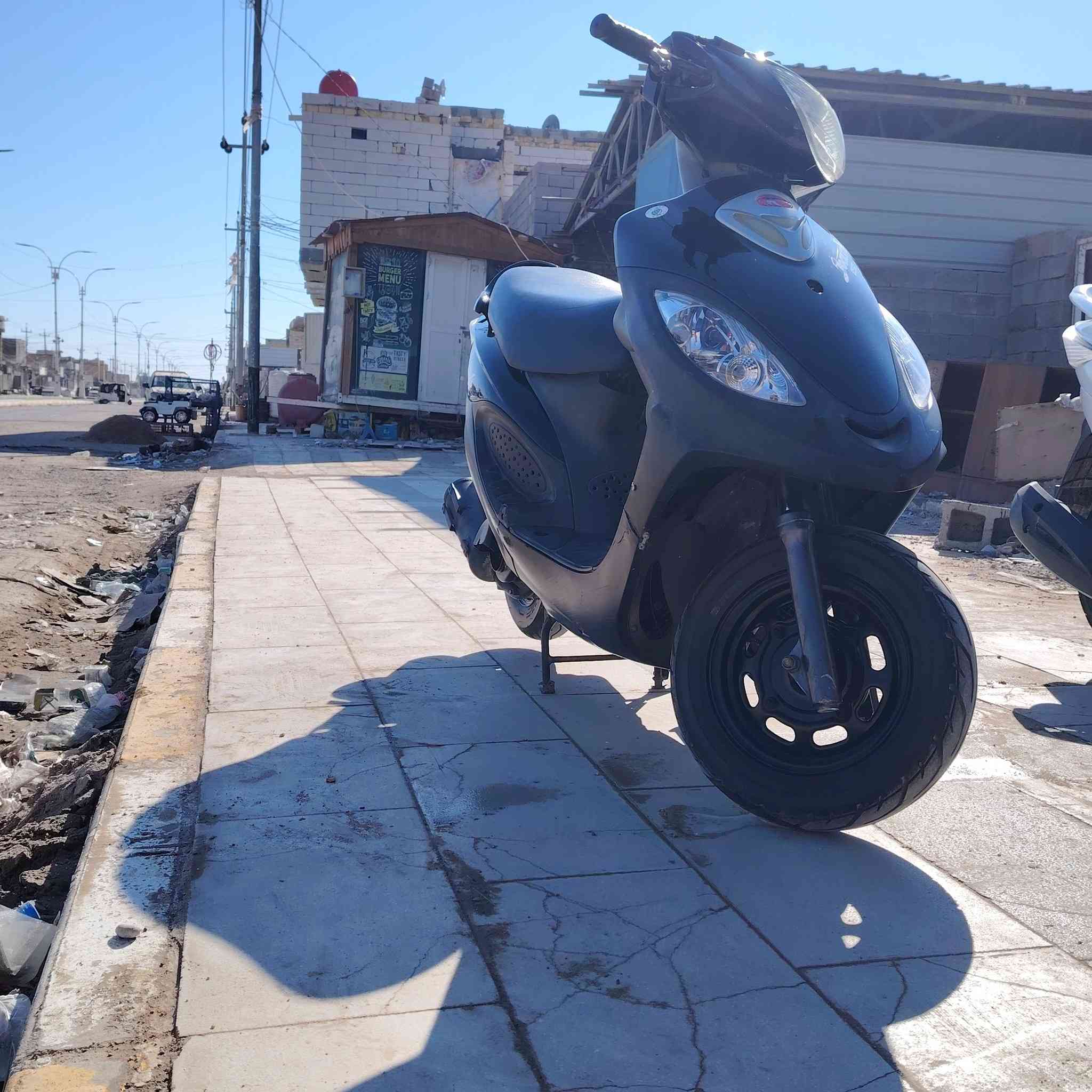 السلام عليكم كامكو متوازي ع بيعتها مكانها رفاعي سعرها 700رقم *********** او خاص
