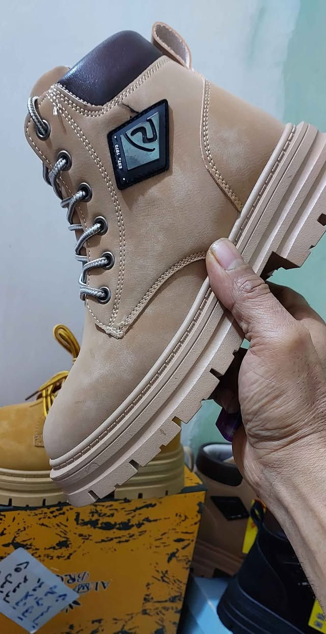 تصفية15موديلات نص بوت جلد طبيعيJEANSمصنع الماس الطبيعي الهندي كبس وخياط ضاهر كعب ودبان طبي توصيل5الف بغداد, العراق


**إذا كنت صاحب هذا الإعلان وتريد حذفه لأي سبب، رجاءا أرسل رسالة إلى الدعم الفني**