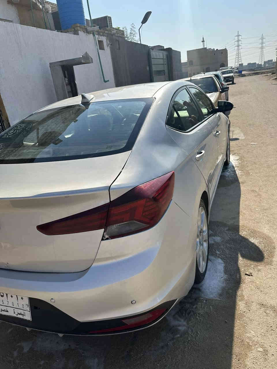 السلام عليكم النترا 2019 امريكي ضربته صندوق والجاملغ الخلفي والمدكر الامامي بي بارد محرك 2000 دوش رقم بصره حرا السعر 108 وبيهه مجال بسيط مكاني البصره حي بغداد هذا رقمي ***********
