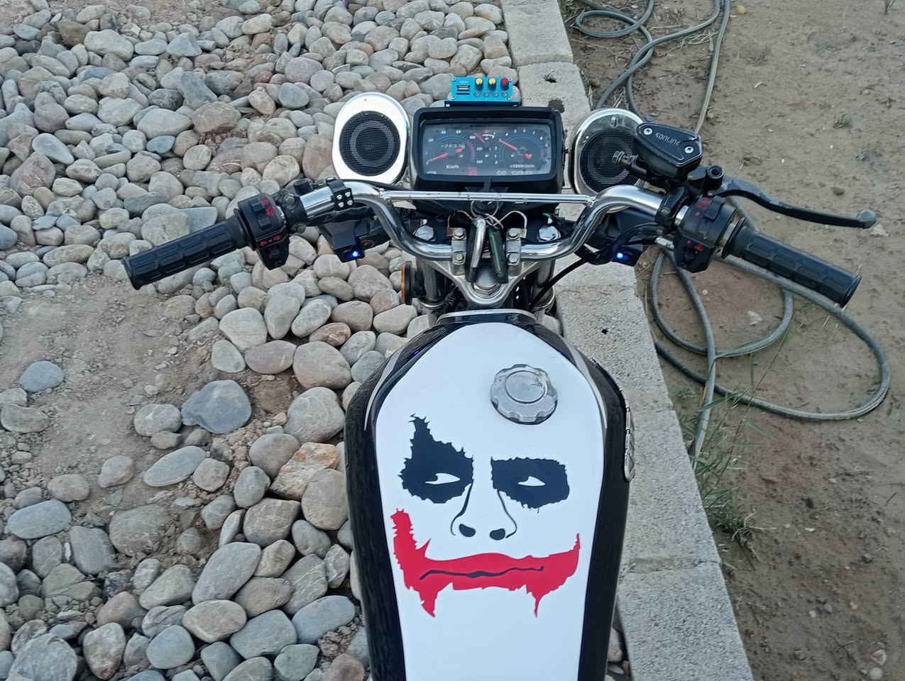 سيفان22 للبيع
لسعر 500 وبي مجال بسيط 
مكاني بعقوبة تقاطع لقدس 
***********
