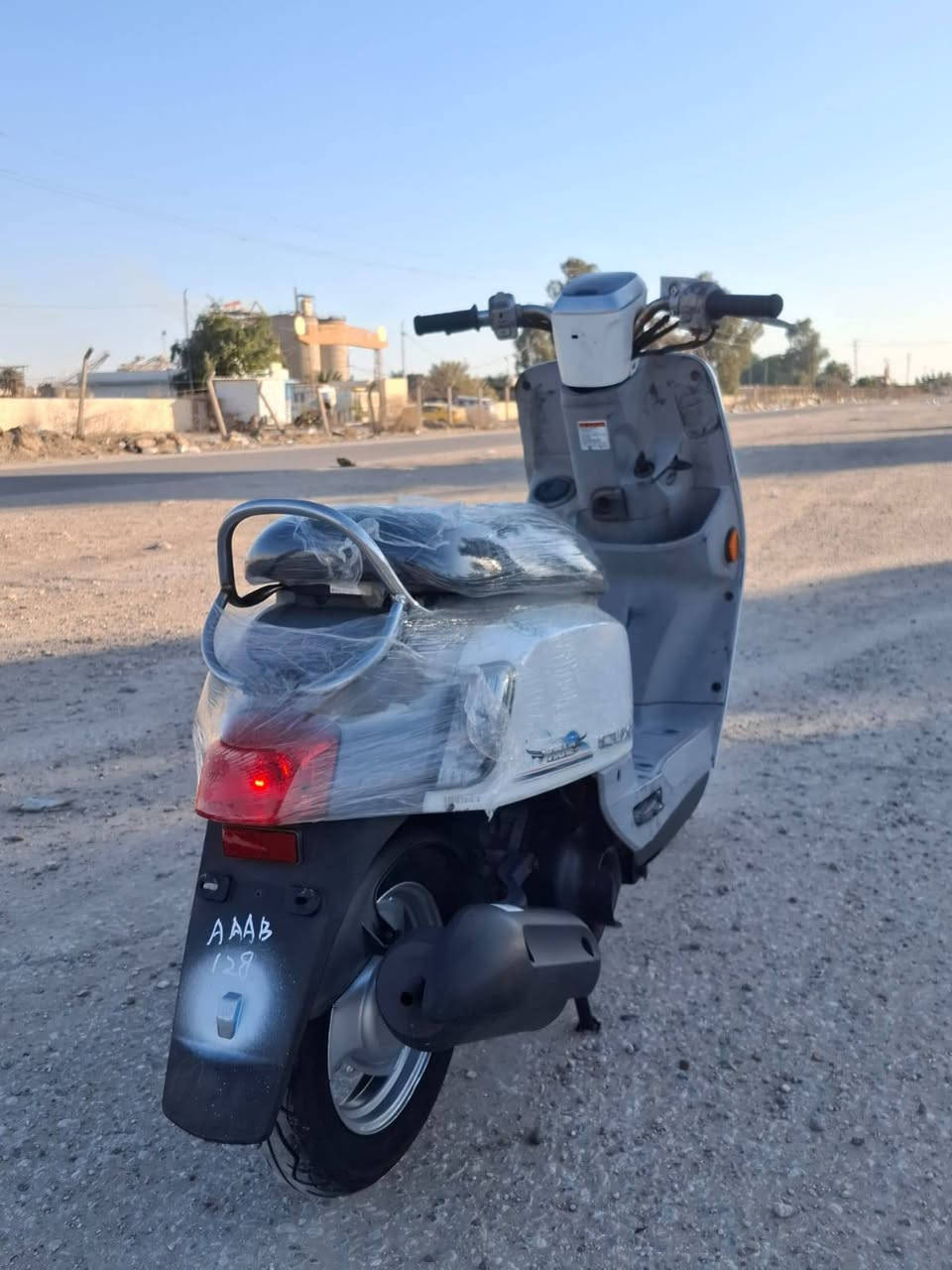 السلام عليكم
 للبيع دراجة بوليسي  نضافة شلعة معدل كلة كفالة العنوان المسيب السعر مليون وبيها مجال للاستفسال :***********
