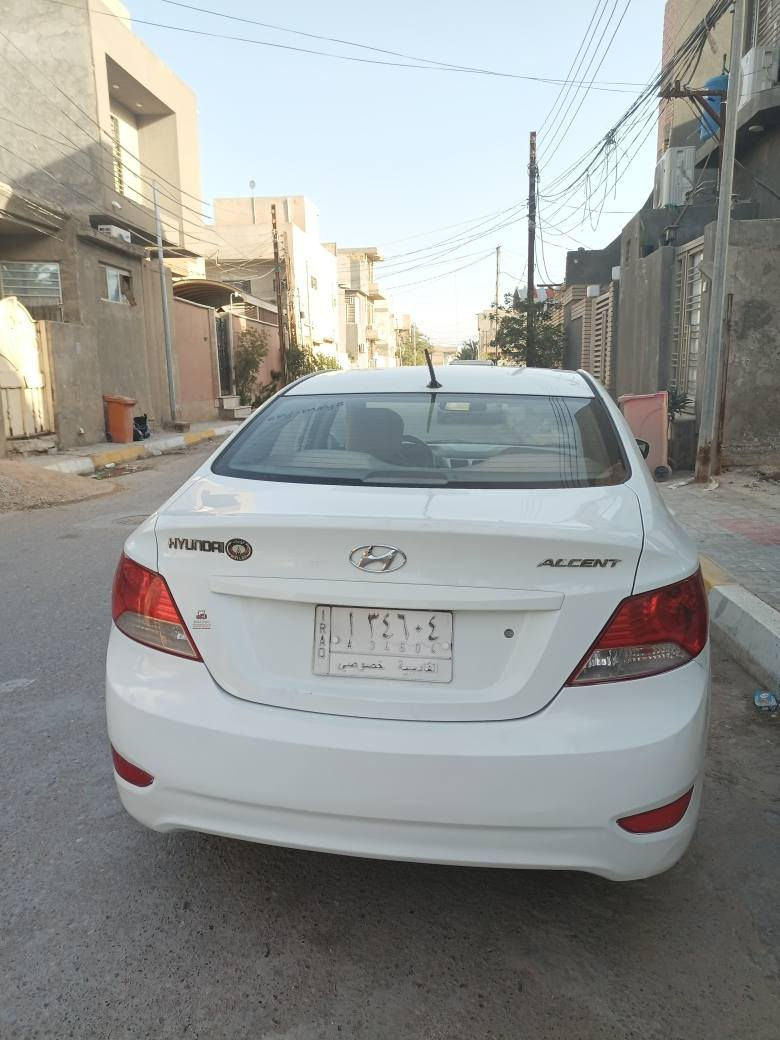 اكسنت 2013 خليجي لون ابيض مكينة 1600 دوش بيهة مكانات صبغ السونار موجود سيارة بسمي وجاهزة كير مكينة حدادية تبريد مابيهة نقص مكان السيارة كربلاء الحر السعر 83 وبيهة مجال بسيط
*********** كربلاء, العراق
