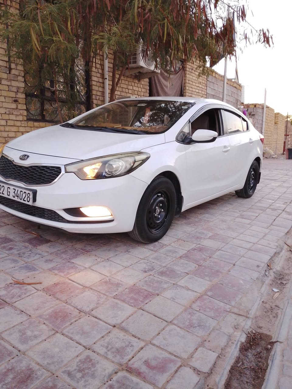 سلام عليكم سيراتو موديل 2014 مكينه 1600 كير وتبريد مكفول بيه صبغ داير مال جاملغ الخلفي جهت العبري رقم أربيل جديد حداديه جديده تخم تاير وتخم ويل موصفات نص فول ترهم مراوس حسب قناعه مكاني نجف كوفه


**إذا كنت صاحب هذا الإعلان وتريد حذفه لأي سبب، رجاءا أرسل رسالة إلى الدعم الفني**