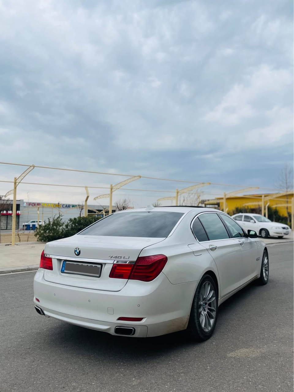 موديل ٢٠١٢
مكينه ٦ پستن و توربو
بئ دعم صقفو حيزام شرت
ئك دينار مه سره ف تئدا نينه
٨٠ هزار غورامه يئل سه ر ٠٧٥٠/٧٤٤/٧٦/٢٩
منفيست باشماغ
صعر ١٢٥ ومجال
دهوك 
*********** دهوك, العراق
