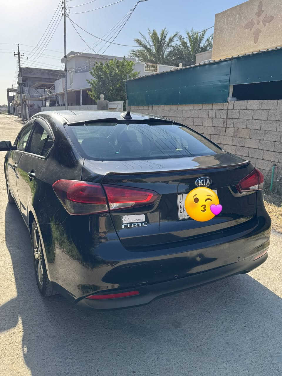 السلام عليكم ❤️🌹
السيارة للبيع 🚗
موديل 2018
لون اسود نفطي 🖤 
رقم بغداد خصوصي 🇮🇶
السيارة وارد امريكا 🚗🇺🇸 
محرك 4 سلندر 2000 ✈️🚀
للستفسار على الرقم ***********📞☎️
ول مو شراي لا يتصل رجاءا 🌹🌹🌹
