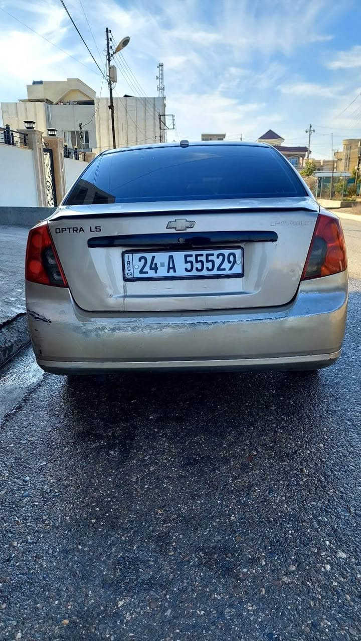 ئوبترا موديل 2007 سياره بي صبغه بتني تقحيل تيدا هه يه سقف و بوند و صندوق بي صبغن رقم نيه سنوي تا 2027 كير و محرك بشه رت تحويل بشه رت سعر 65 رقم *********** دهوك, العراق
