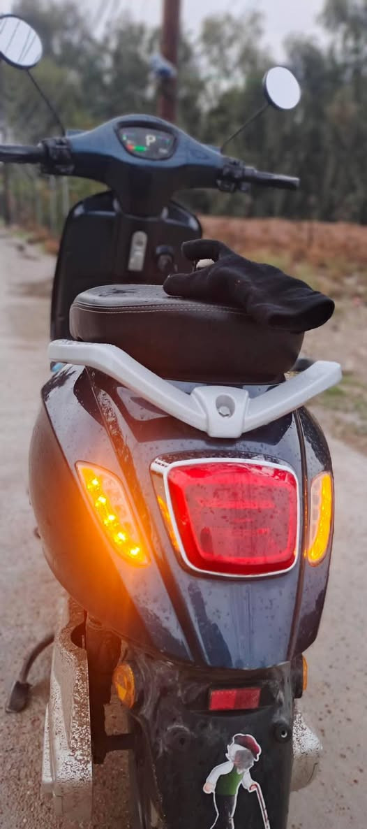 ماطور شحن 
السلام عليكم
 للبيع السعر 400 وبيه مجال 
3نمر
_5 بطاريات  
لايت عالي وناصي 
بريك خلفي فقط
دبلات
شاحنة اصلية
بصمة تشغيل عن بعد  
انذار سرقة 
قفل مركزي تاير خلفي
الماطور نظيف جداً فقط بطاريه وحده منقصه فولتيه
_ للاستفسار أكثر تفضل خاص.


**إذا كنت صاحب هذا الإعلان وتريد حذفه لأي سبب، رجاءا أرسل رسالة إلى الدعم الفني**