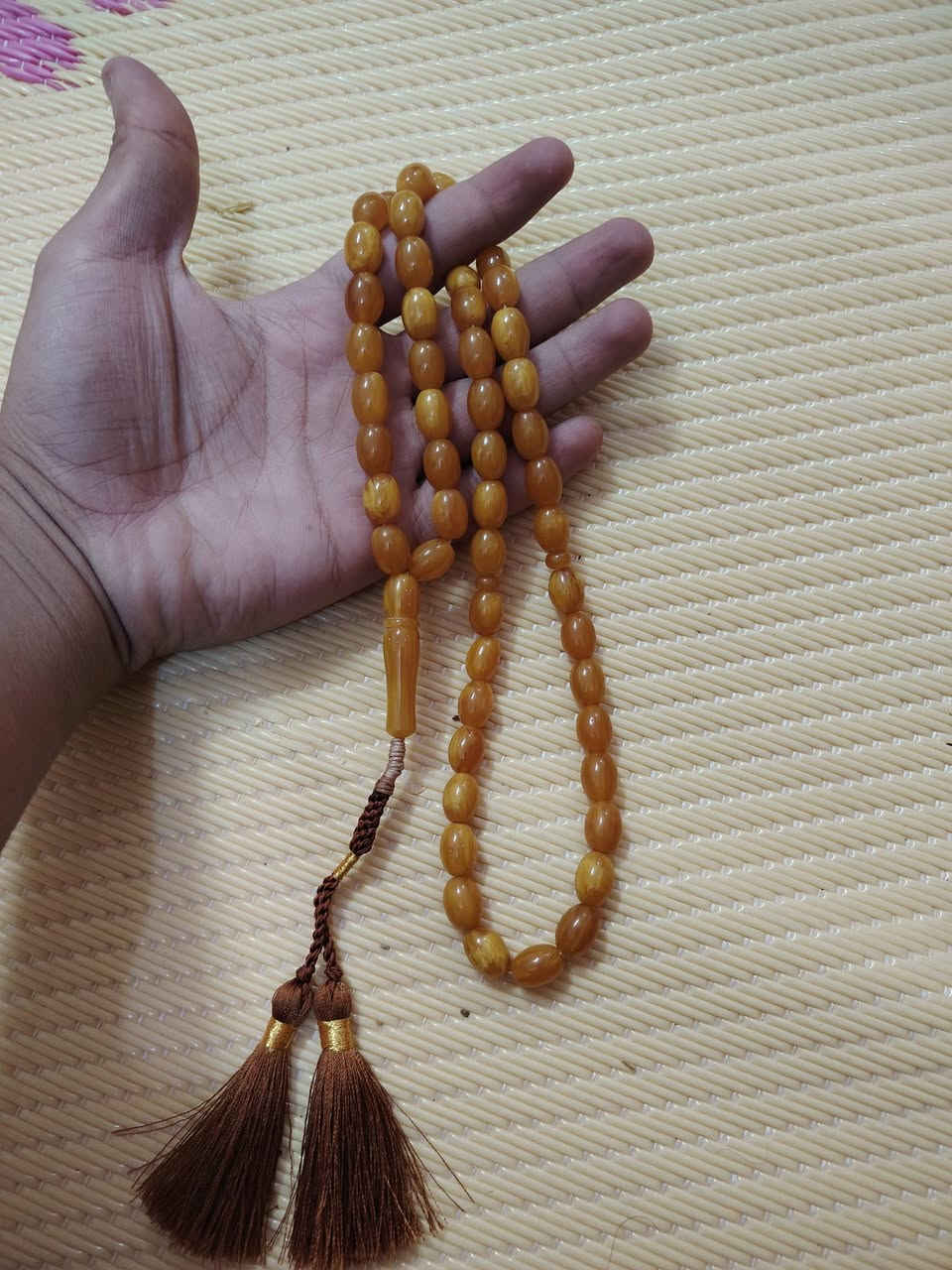 سلام عليكم 
سندلوس كوربه الفغاني ميه واحد شاه وجه بموه 
و سندلوس بكستاني قديمات 33حبه الوحده 
و سندلوس بكستاني قديم 
البيع فقط يريدهن يراسني خاص 
مكان الشطره تفاصيل خاص  ***********

