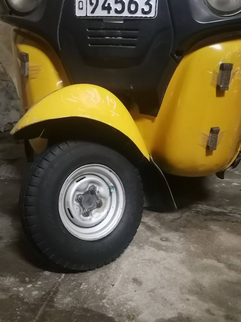 تكتك 19 شهر ١٢ يوم ٣٠
تكتك خير من الله نضافه 90 من 100 شوفت عينكم مكينه كفاله كفاله كفاله بعده ما مفتوحه بس تفيلس كشر نضيف مابي لا صبغ ولا معجون بي شخوط بسيطه وشوفت عينكم كهربائيات كله شغاله بريك المس تايرات جدد  س ع ر 7مليون و خمسميه وبيه مجال  ان شاء الله
*********** وتساب
*********** تصال
مكاني بغداد البياع تقاطع درويش
