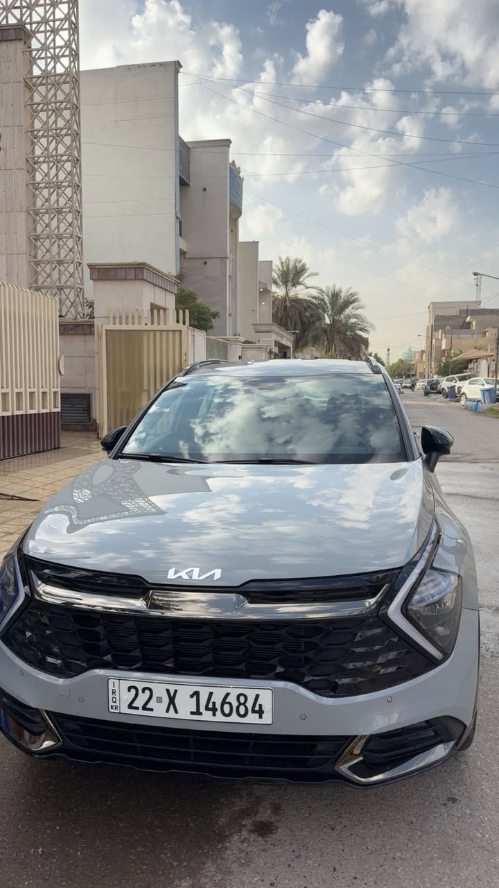 السلام عليكم 
سبورتج موديل 2025 شركه اكدال 
(( خليجي)) // بلاك ادشن داخل زيوتني 
ماشيه 16 الف 
بيه ملاحظات بسيطه 
242 ورقه وبيه مجال قليل كلش 
  اتصل ع اوتساب او هاتف 
*********** 
وبلعافيه ع ياخذها
