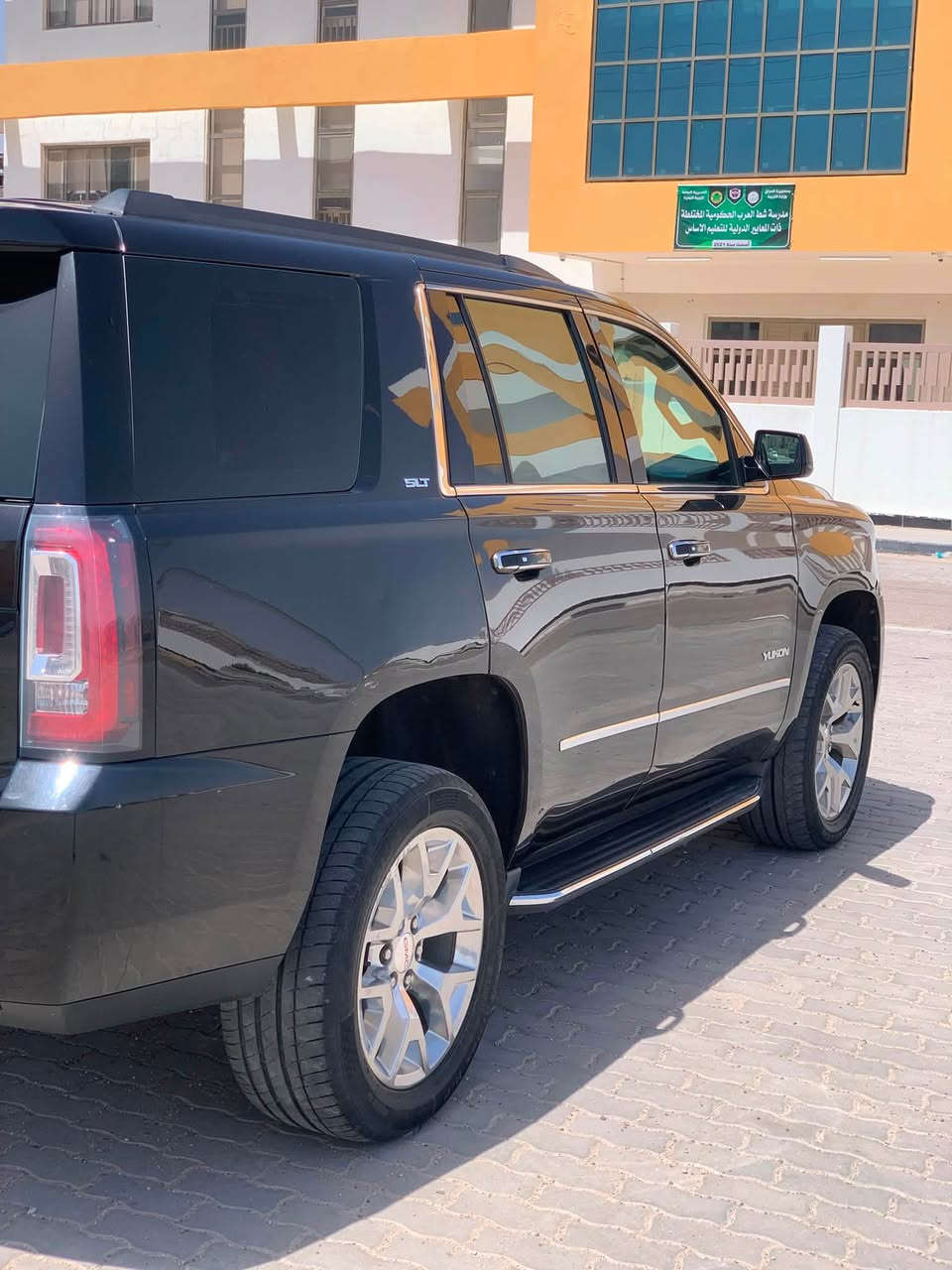 GMCفول مواصفات
موديل 2020
SLT
سيارة خليجي 
رقم بغداد تحويل مباشر
مكان السيارة البصرة 
السعر 390 
اتصال ***********
