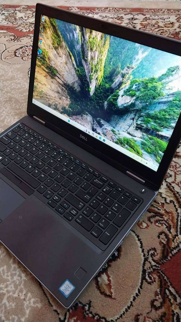 i 7 gen 9 H
hard 512 SSD
ram 16 DDR 
كرت شاشة خارجي T1000 4GB
15.5 FHD 

سعرها 650


**إذا كنت صاحب هذا الإعلان وتريد حذفه لأي سبب، رجاءا أرسل رسالة إلى الدعم الفني**