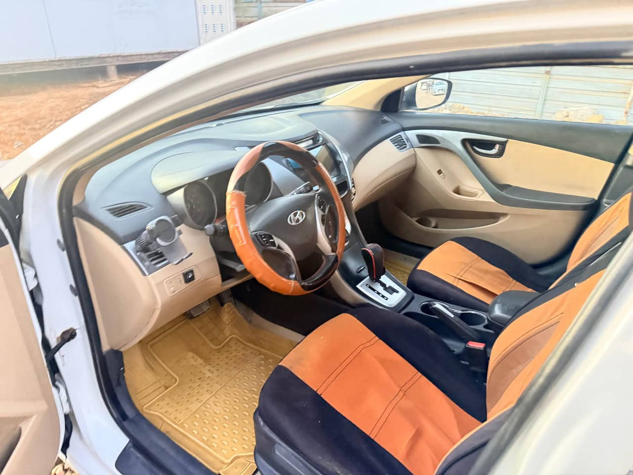 سلام عليكم النترا موديل 2011رقم أربيل وكاله بسمي السياره كفاله بيه حالوبات خفيفات محرك 1800 وبيها منظومة  مال غاز شاشه كأمره حساسات تحكم ستيرن   مكاني دوانيه  السعر 80وبه مجال 
‏للتواصل*********** ديوانية, القادسية
