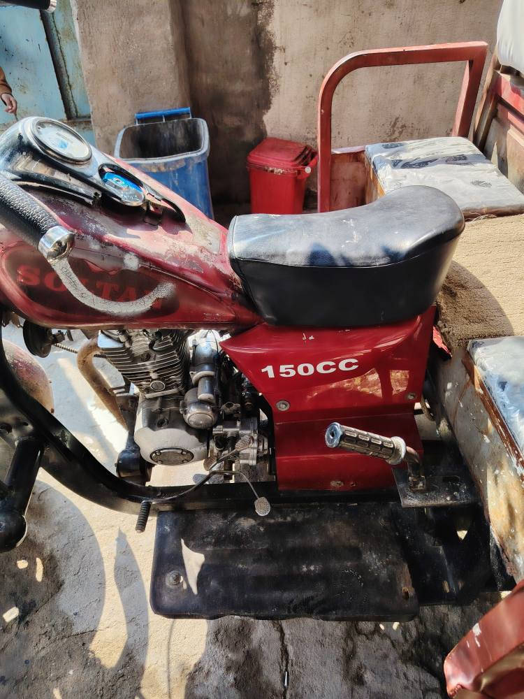 ‎ستوته سلطان بدون أوراق ستوته نضيفه وجاهزه وكلشي بيهه شغال سلف سعرهه ٧٥٠ الف وبيهه مجال‎ عمارة, ميسان


**إذا كنت صاحب هذا الإعلان وتريد حذفه لأي سبب، رجاءا أرسل رسالة إلى الدعم الفني**