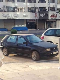 كولف للبيع موديل ٩٤ باسمي رقم انكليزي محرك ٢٠٠٠ تبريد مجمده  كير عادي ...