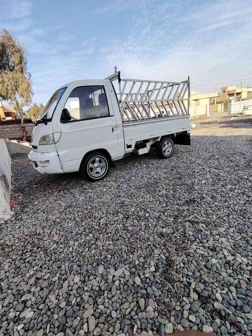 سلام عليكم كيه هيفة للبيع موديل 2007 محرك كير اكسن شرط شاصي شرط تايرات جدد أوراق  كاملة سيارة حلوة مال جنية جاهزة السعر 22 وبيها مجال قليل الشراي يتصل مكاني الشرقاط ***********
