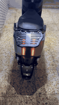 دراجة شحن ريان جديدة 6 بطارية
موديل 2025

جديده مامستخمها كللش قليل 

بطارية تهبط 

للاستفسار ***********
