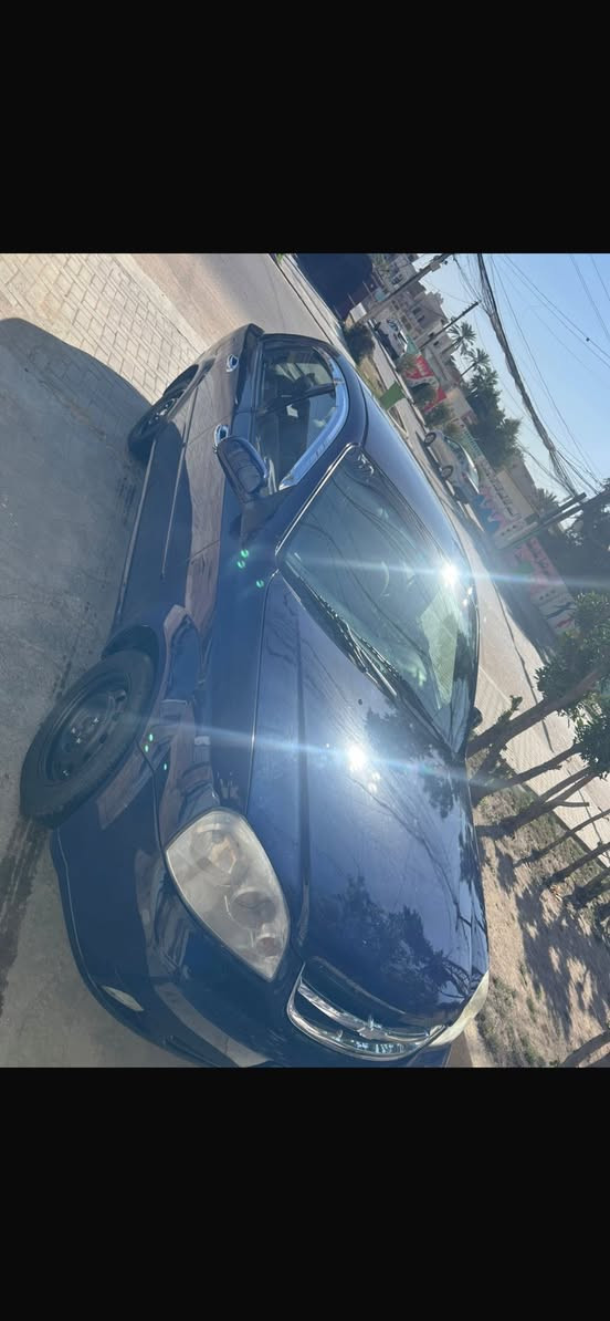 سلام عليكم من رخصة الادمن 
سوزوكي فورنزة 
سيارة مصبوغة عام لجمالية 
السيارة كاملة من كلشي السعر 65ورقة 
اتصال ***********
